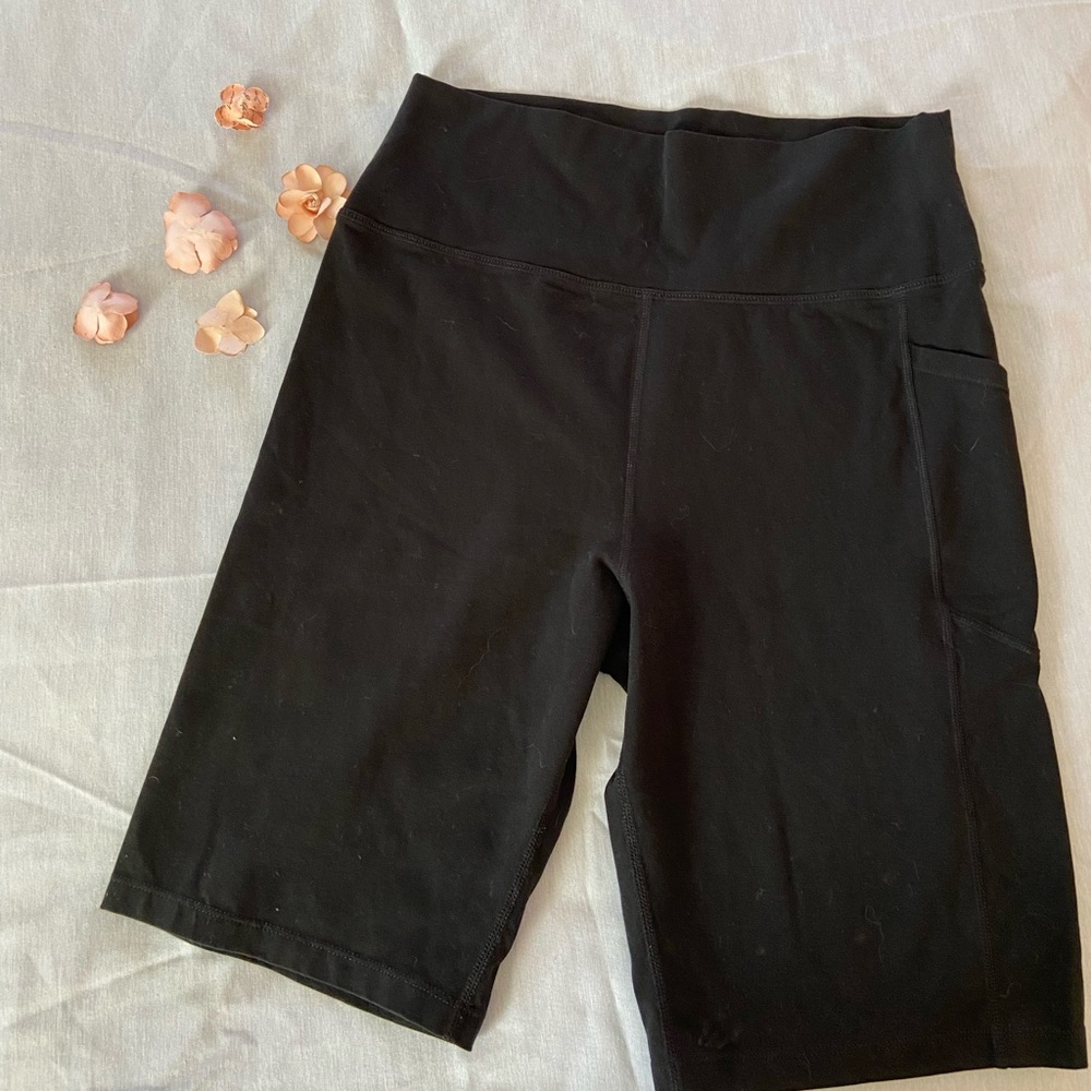 Calvin Klein Performance Biker Shorts - Picture 7 of 7